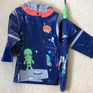 Kidorable raincoat and matching umbrella
